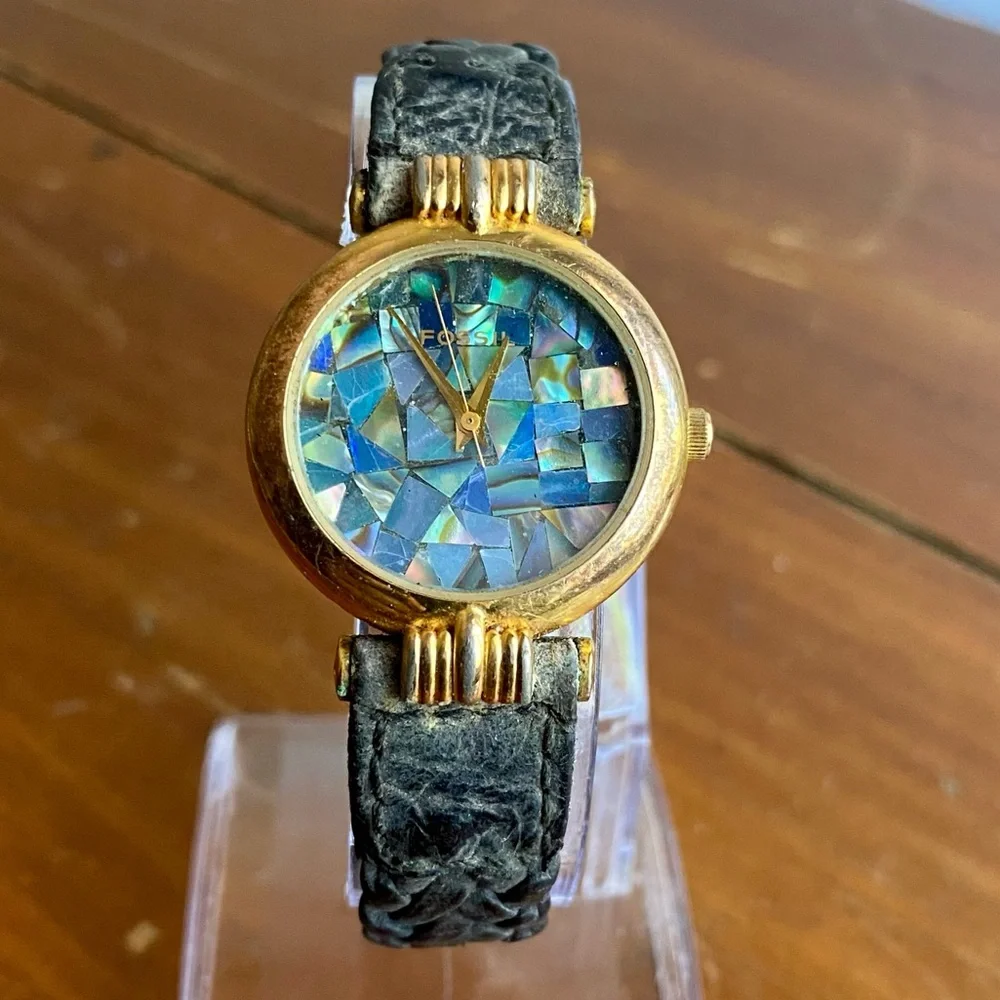 1991 FOSSIL ABALONE SQUARES WATCH ES-8517